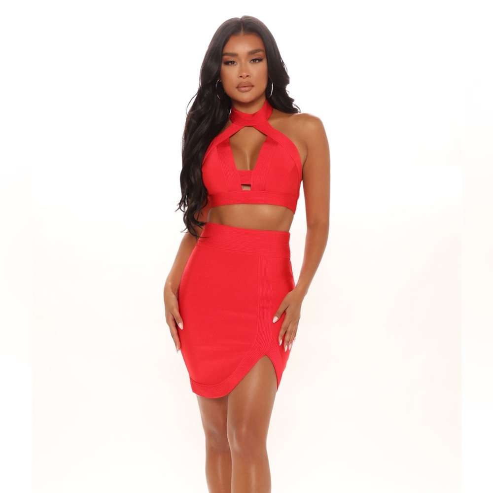2 piece Red skirt set size L